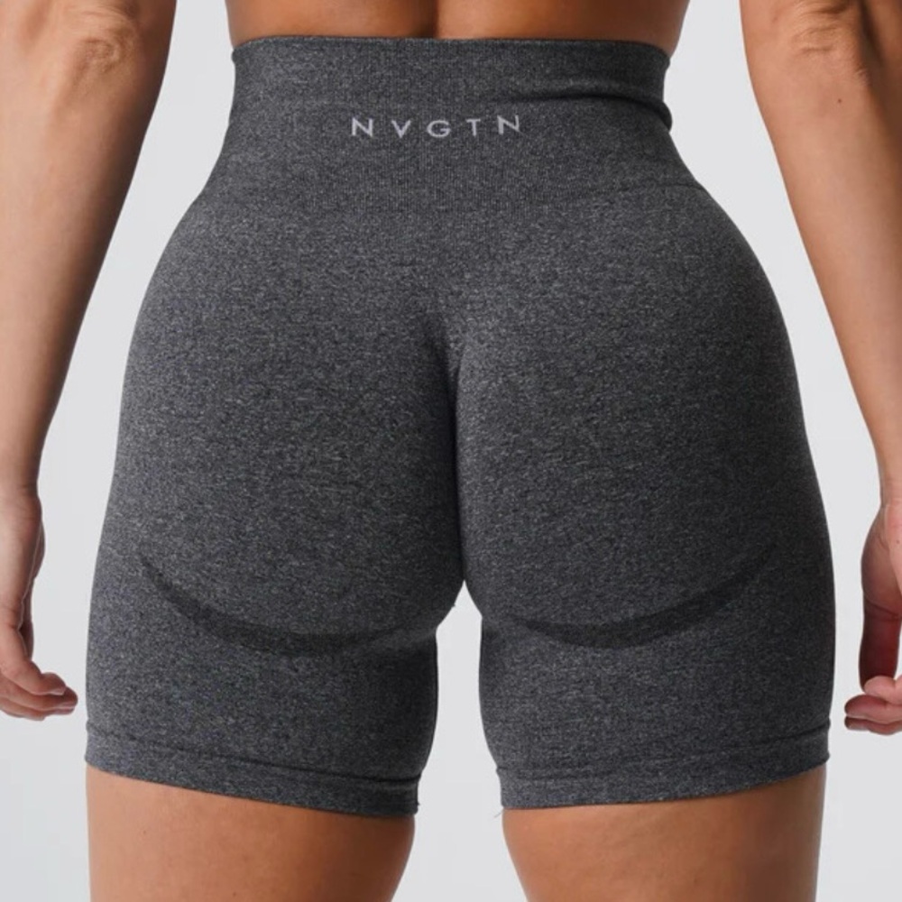 ✨ NVGTN Contour Seamless Shorts – Size Small (Gray) ✨